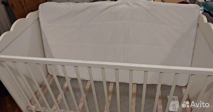 Продам детскую кровать IKEA