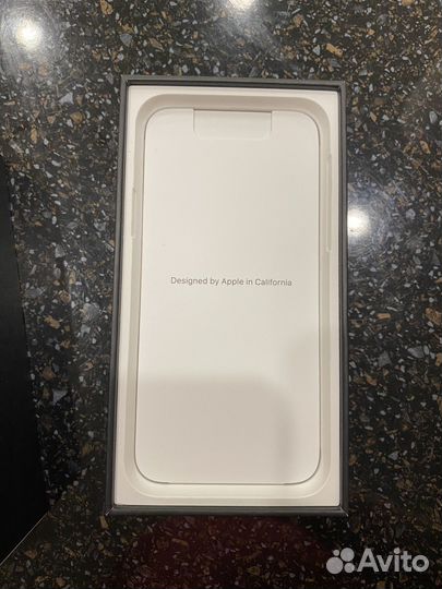 Коробка на iPhone 11 pro