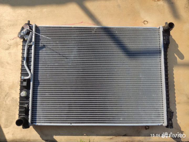 Радиатор охлаждения двс Chevrolet Captiva C100