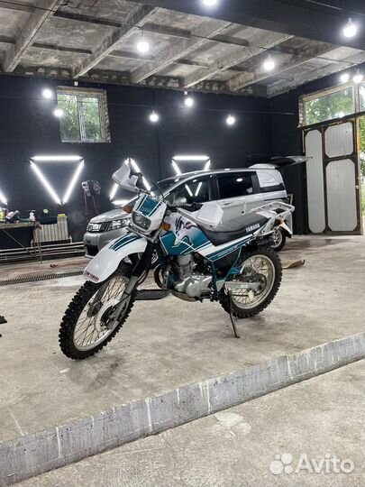 Yamaha Serow 225