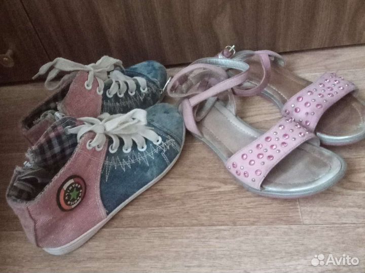 Сабо, Босоножки кожаные со стразами