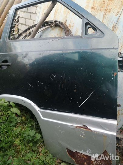 Дверь правая и левая перед, для Истаны Санг Иенг