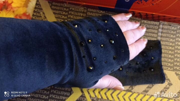 Украшение для рук