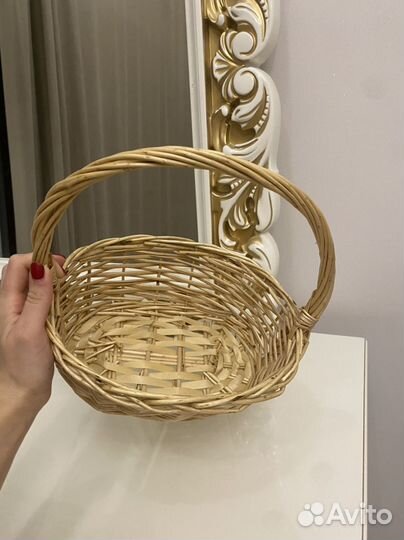 Корзина плетеная