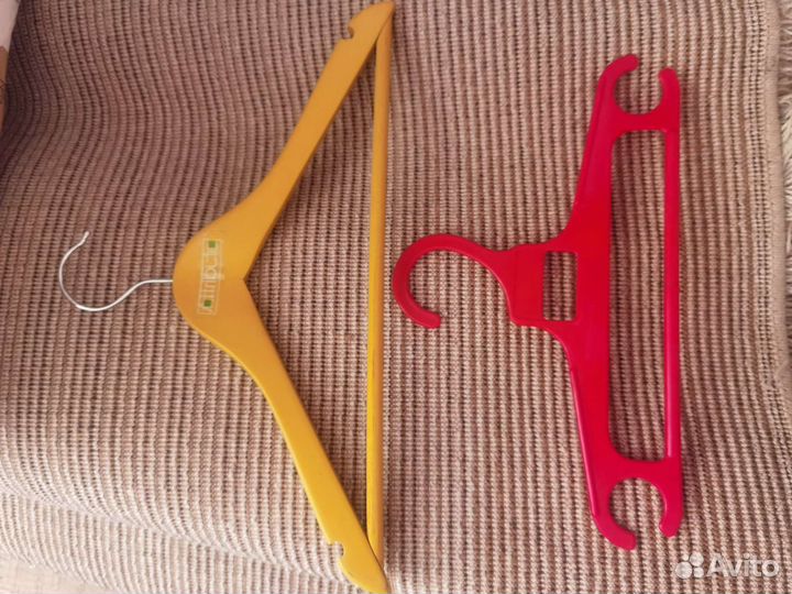 Вешалки/Плечики