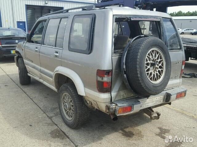 Разбор на запчасти Isuzu Trooper