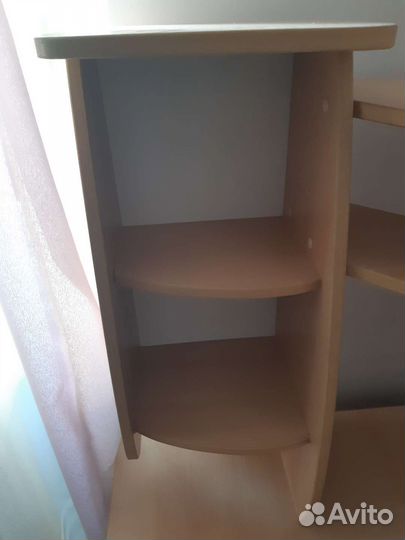 Компьютерный стол