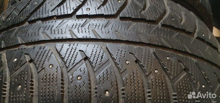 Bridgestone Ice Cruiser 7000 255/50 R19