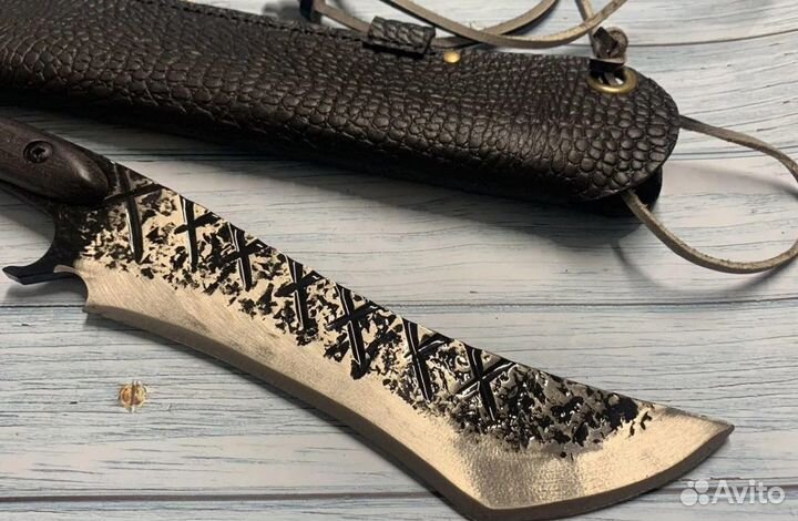Крутой мощный красивый Нож Коршун