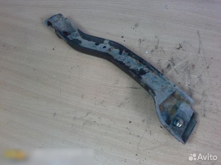 Кронштейн передней балки Daewoo Matiz 2001