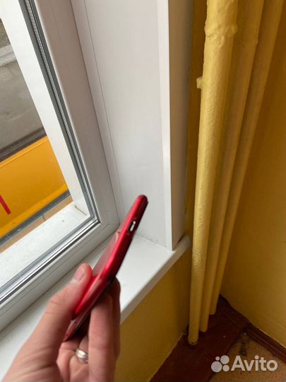 iPhone SE (2020), 64 ГБ