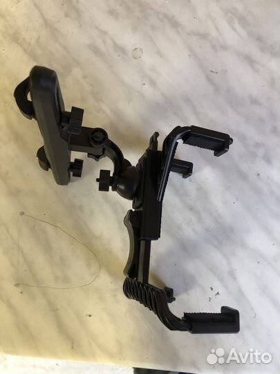 Держатель для планшета в машину