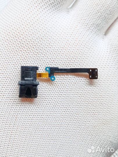 Samsung Grand Neo GT-I9060. Разъем гарнитуры