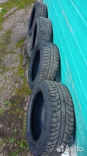 Bridgestone Ice Cruiser 7000 205/55 R16 91