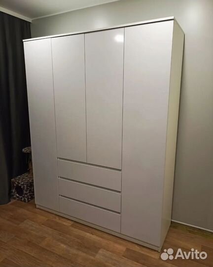 Челси шкаф 1600 белый глянец