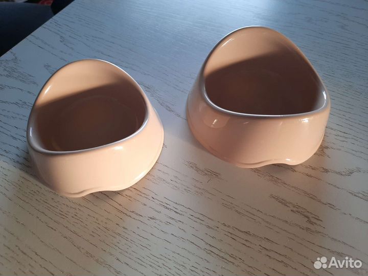 Миска для кошек и собак