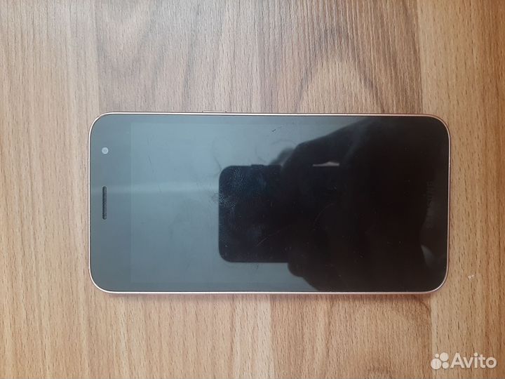 Samsung Galaxy J2 (2017), 8 ГБ