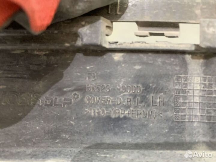 Рамка противотуманной фары левой Kia Rio UB 2017