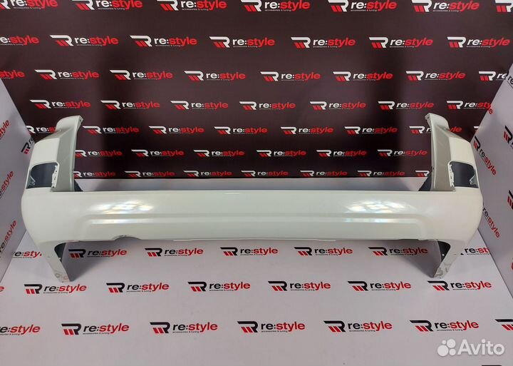 Бампер задний Toyota Land Cruiser 200 S344