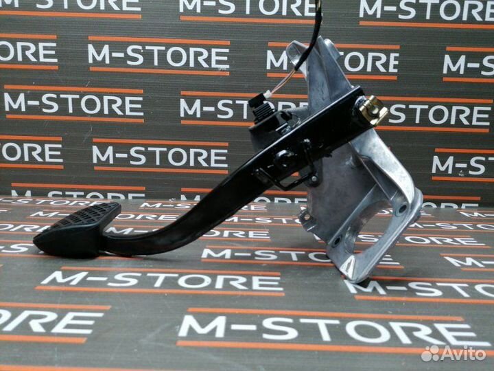 Педаль тормоза Bmw 3-Series E46 M52B20TU 1999