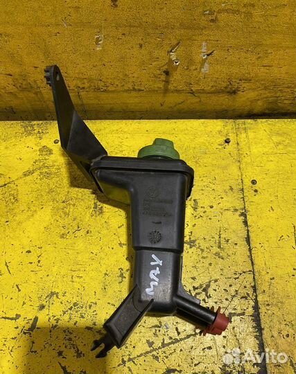 Бачок гур Vw Passat B5,Skoda Superb новый,Оригинал