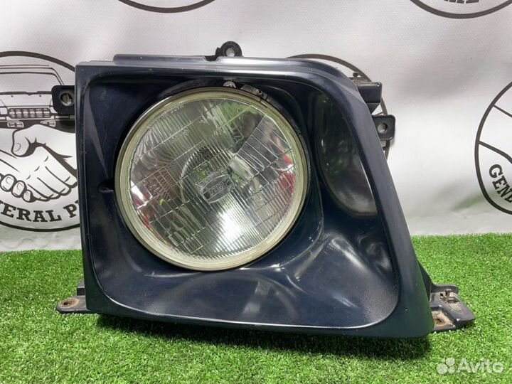 Фара галогеновая Toyota Land Cruiser Prado VZJ90