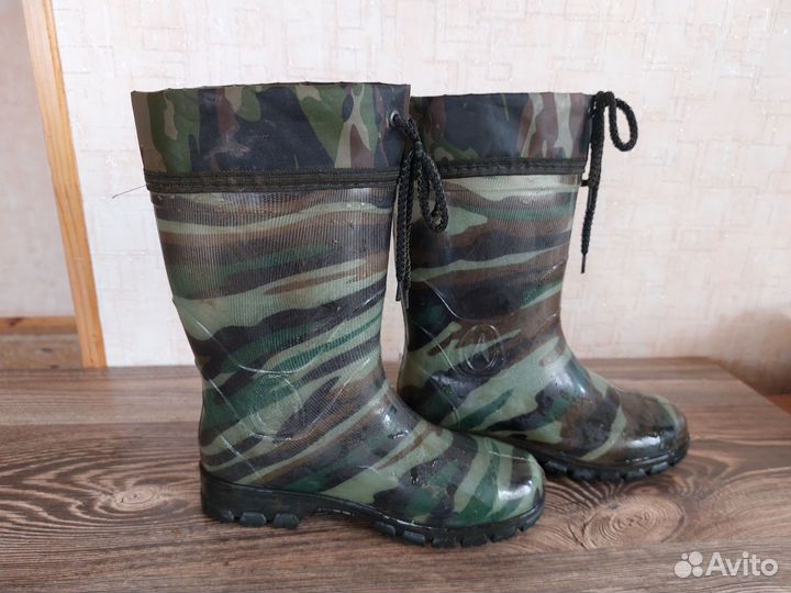 Детские резиновые сапоги