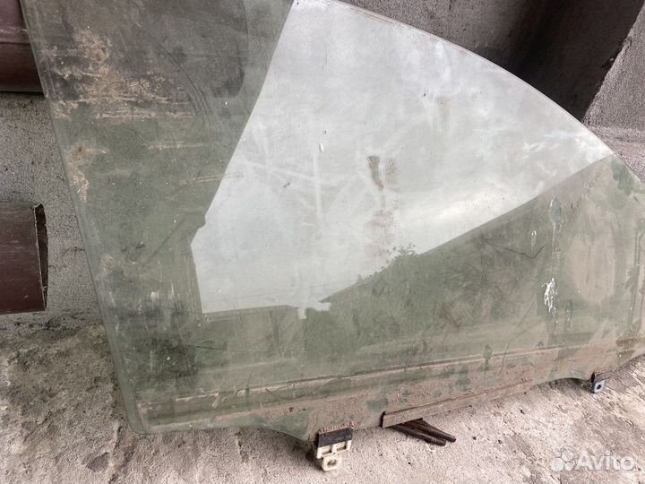 Toyota corolla 150 стекло двери передняя правая