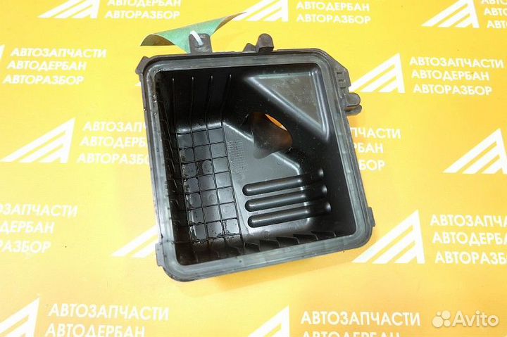 Крышка воздушного фильтра Kia Ceed ED (2007-2012)