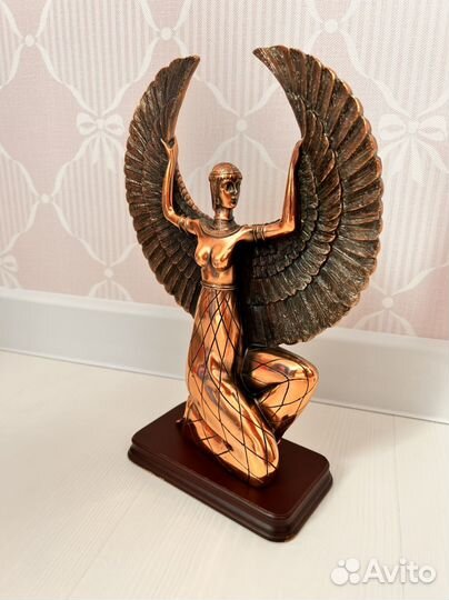 Египетская статуэтка