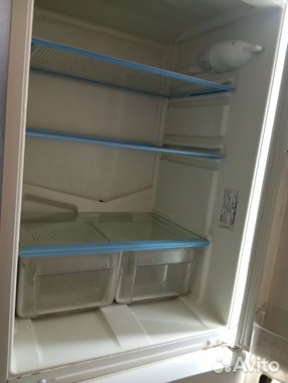 Продам холодильник рабочий
