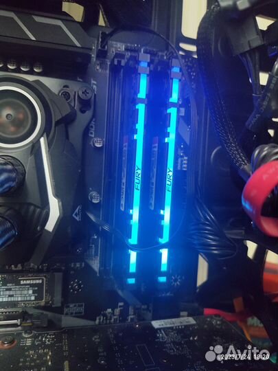 Ryzen 7 5800X MSI X570 + 2x8 DDR4 4400