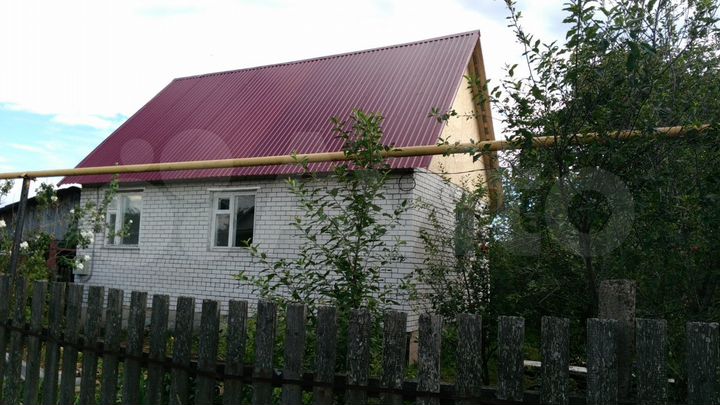 Дом 50 м² на участке 11 сот.