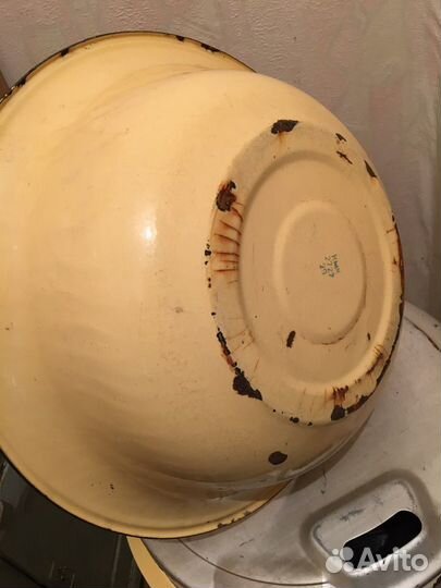 Таз эмалированный