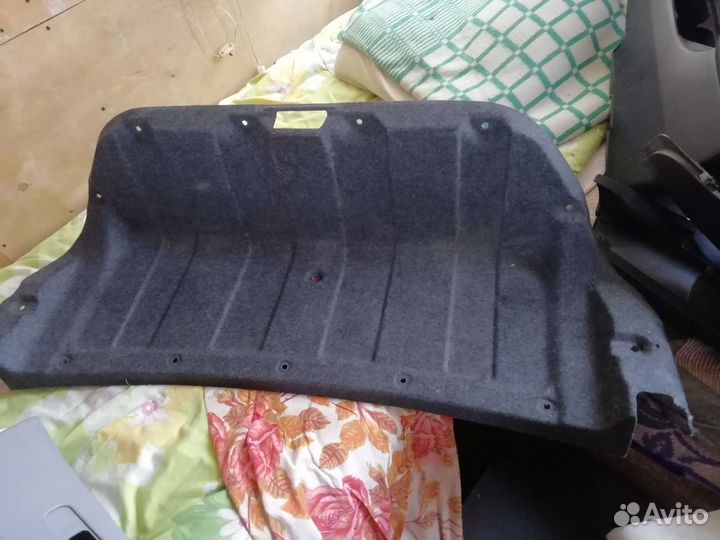 Обшивка крышки багажника лансер 9