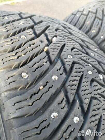 Nokian Tyres Hakkapeliitta 8 225/55 R17