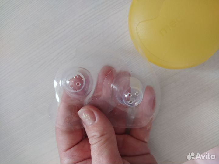 Накладки на грудь medela