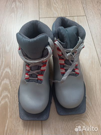 Детские лыжные ботинки Quechua classic 20