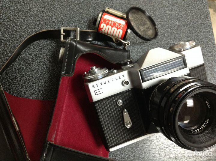 Редкий фотоаппарат Зенит - Revueflex гравировка
