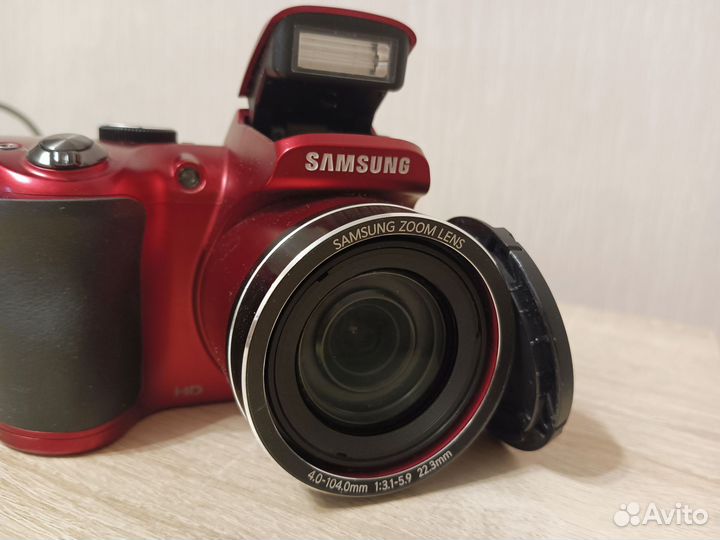 Компактный фотоаппарат Samsung wb100