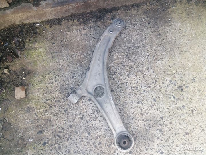Рычаг передний левый Hyundai I40