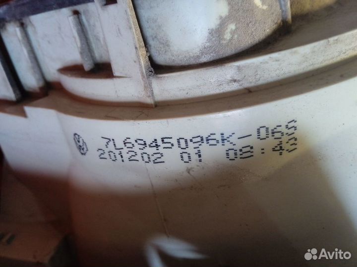 Фонарь задний правый Volkswagen Touareg