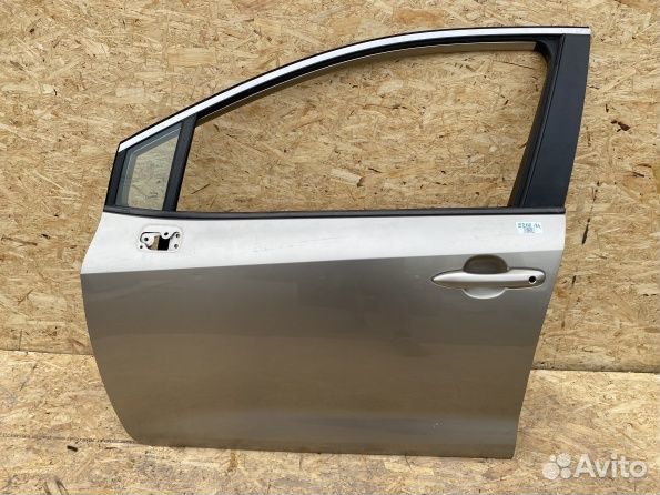 Дверь передняя водительская Toyota Corolla E210