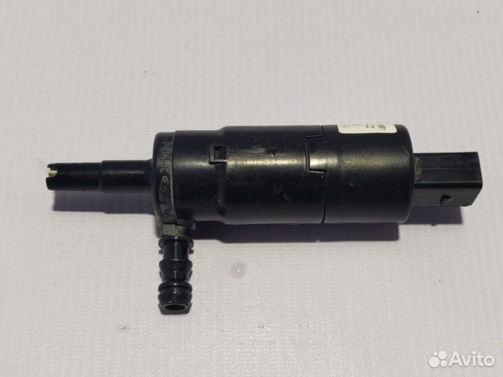 Насос омывателя Porsche Cayenne 955 M48 2005