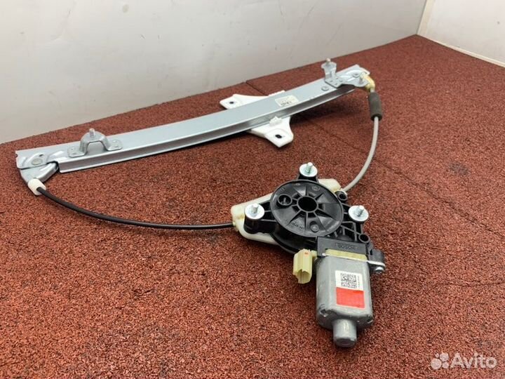 Стеклоподъемник задний правый Hyundai Solaris 2