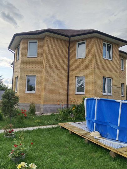 Дом 285 м² на участке 10 сот.