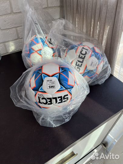 Футбольный мяч select 4