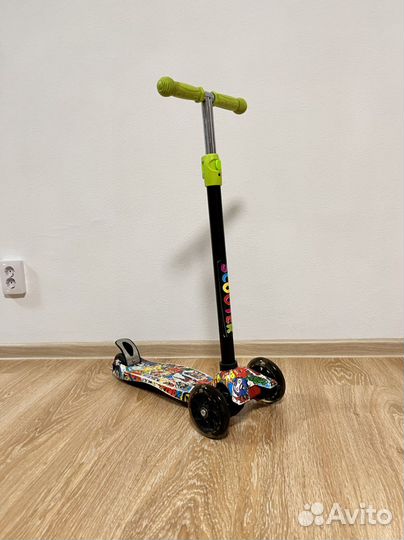Самокат детский трехколесный светящиеся колеса