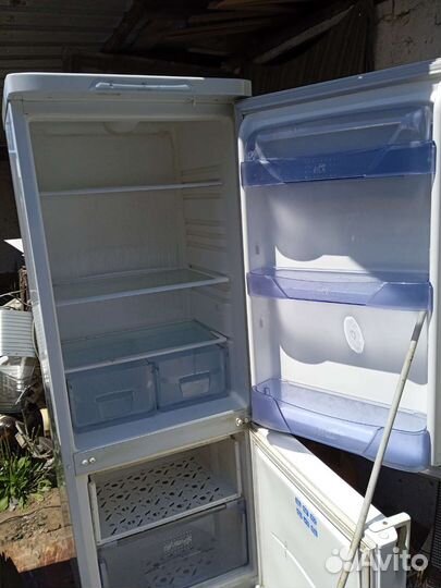 Холодильник Бирюса