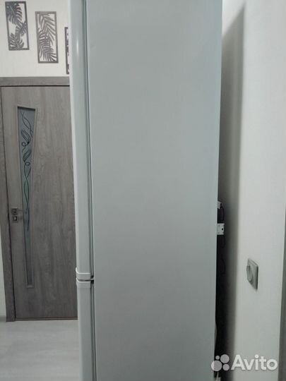 Продам холодильник no frost бу